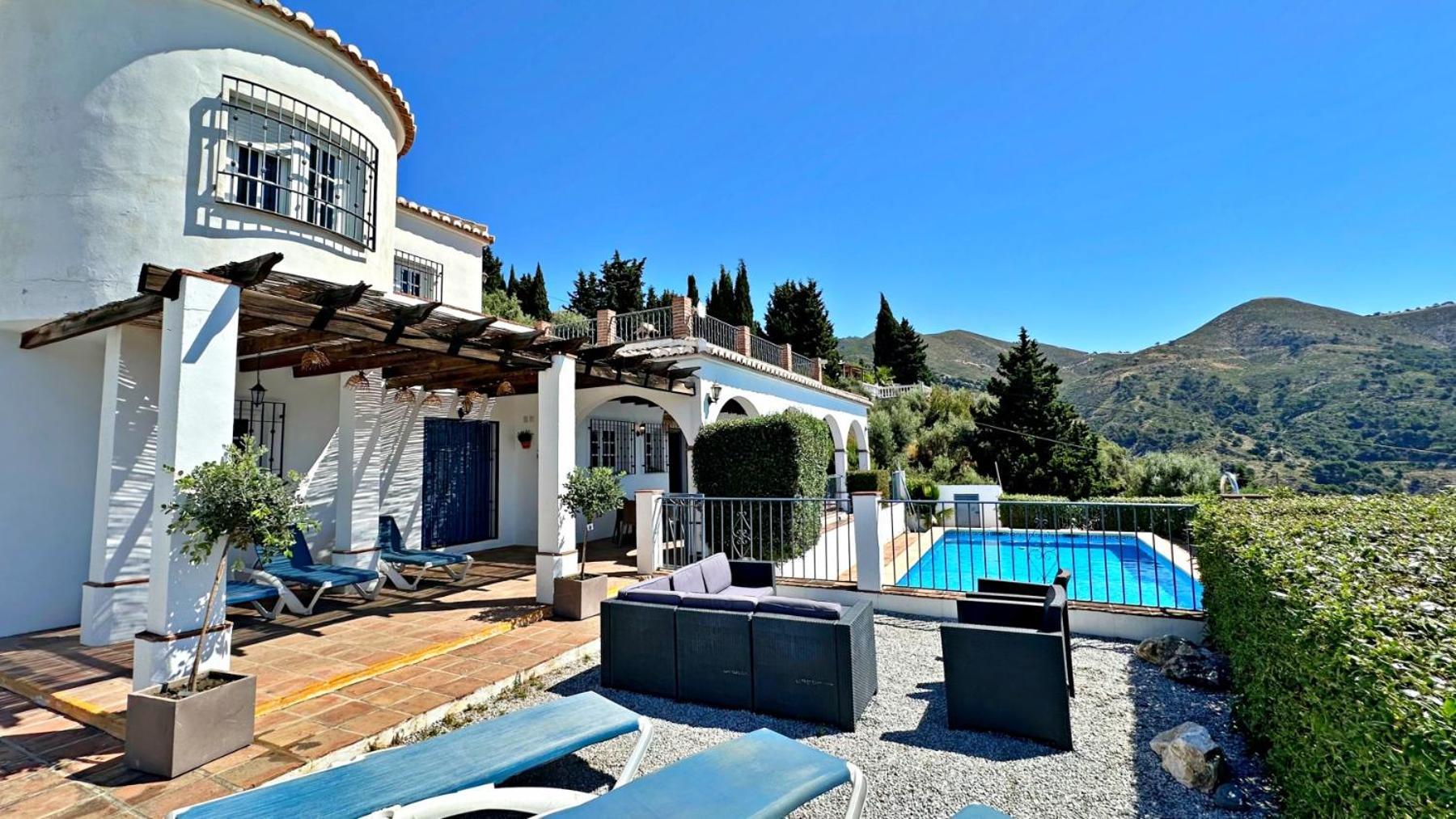 Con Piscina Vallada, Barbacoa Y Hermosas Vistas By Andaraholidays Villa